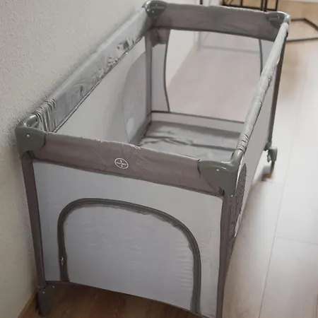 *neu*family&work*wlan*ntflx*cozy*zentrum*toplage Lejlighed Chemnitz